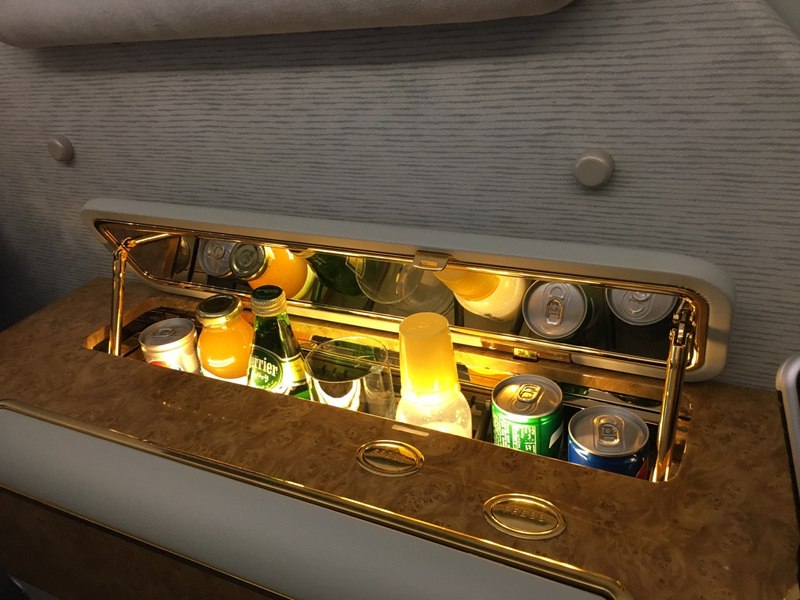 Emirates A380 FCS4op Emirates First Class Suite mini bar