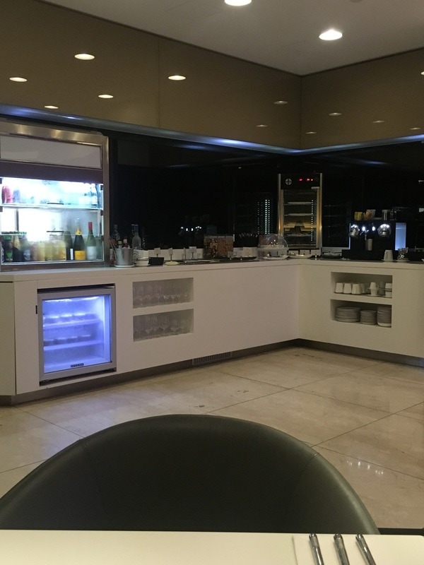 SilverKris First Class Lounge in Melbourne Airport