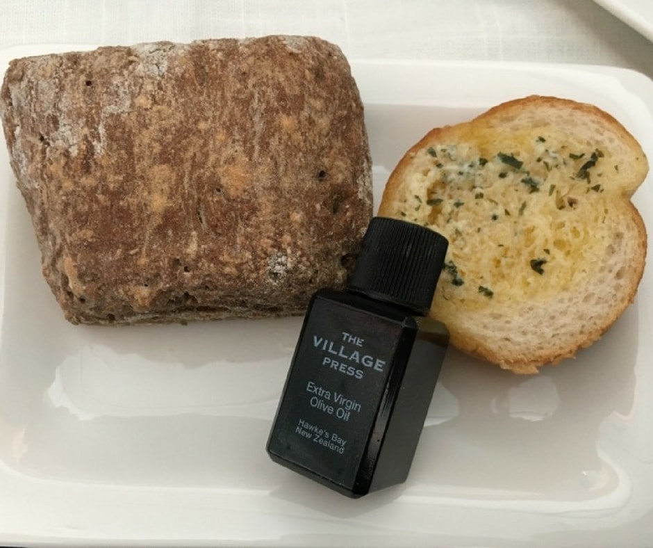 garlic bread and olive oil