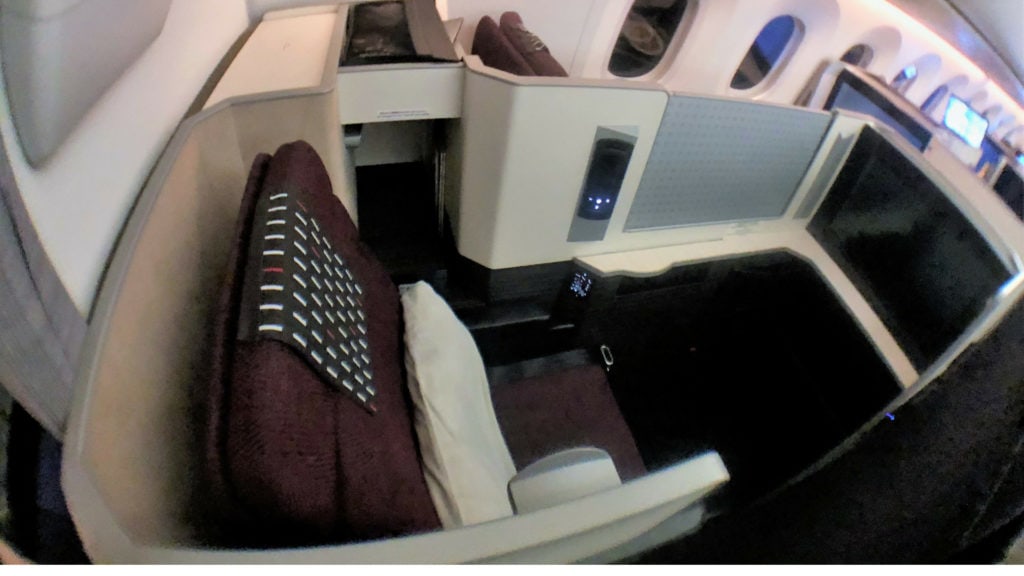 japan airlines business class