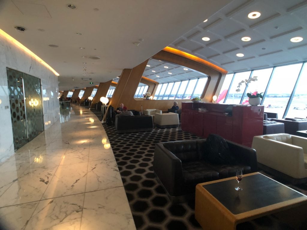 A visit to the exclusive Qantas First Class Lounge at ...