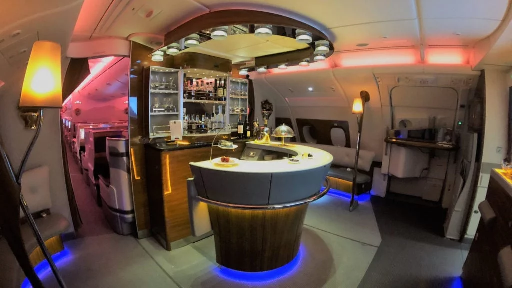 emirates business class