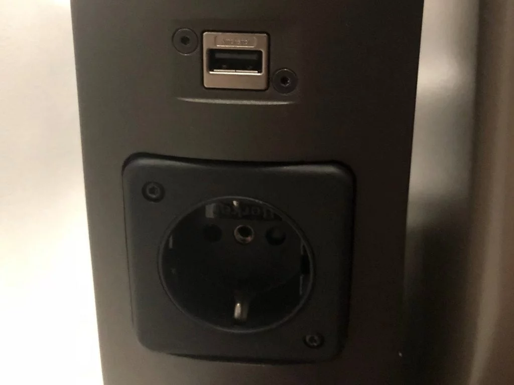 eurostar train review standard premier power ports