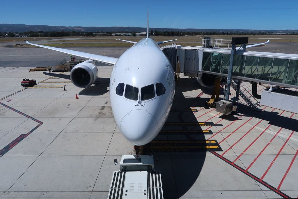 air new zealand plane at adelaide airport