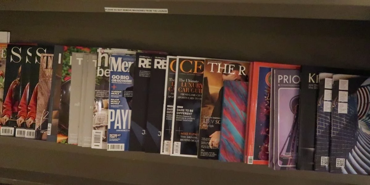 singapore airlines krisflyer lounge adelaide airport magazines