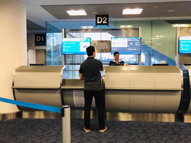 American Airlines Coach Class Review checkin