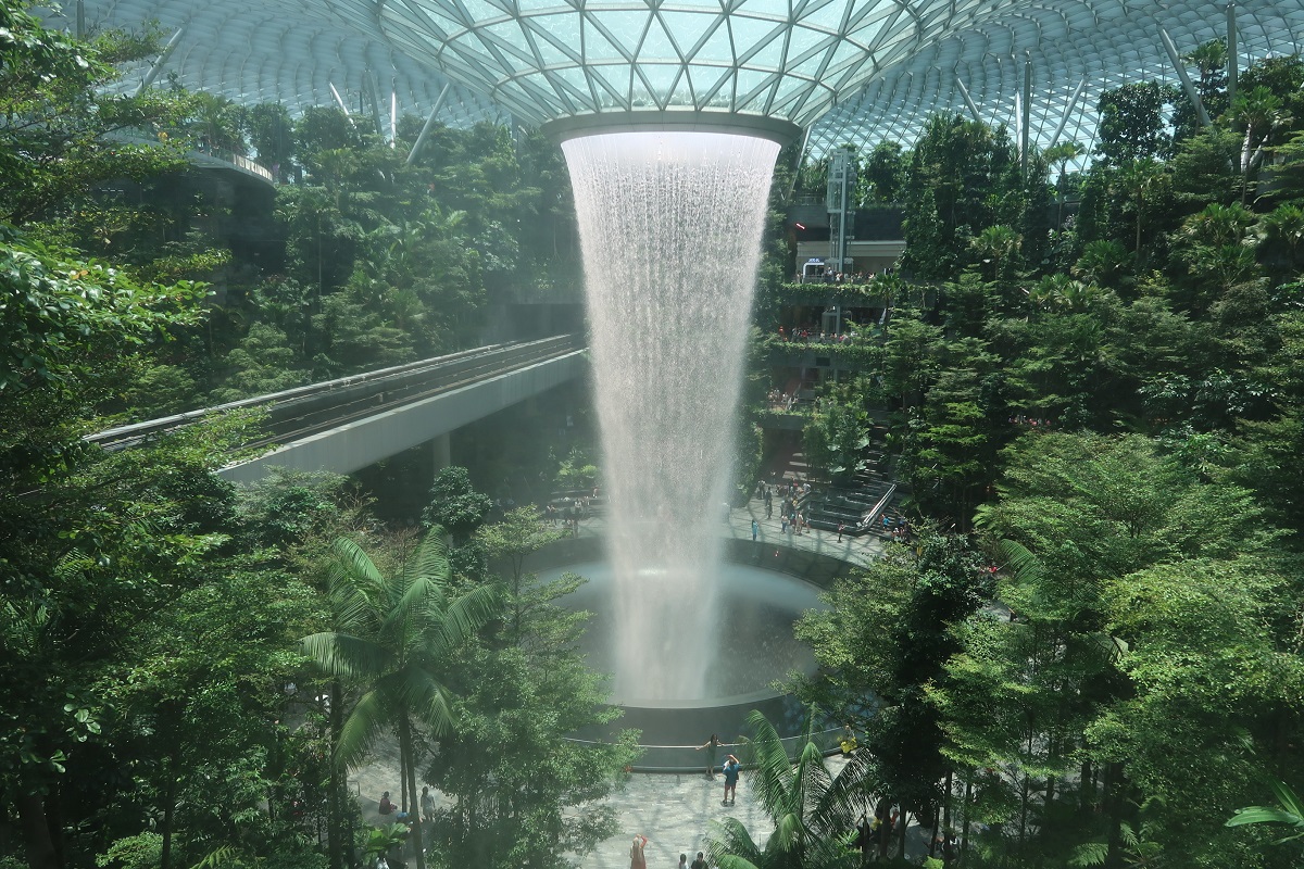 Review: The Jewel Changi Airport - One Mile at a Time