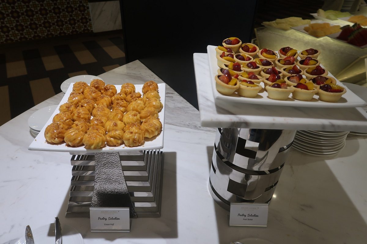 Malaysia Airlines KL Golden Lounge Satellite Terminal food tartlets Malaysia Airlines KL Golden Lounge Satellite Terminal food tartlets