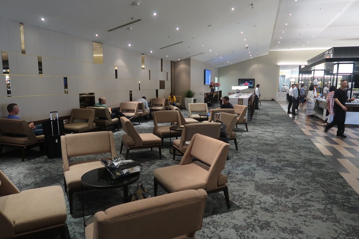 Malaysia Airlines Golden Lounge Review  The Champagne Mile