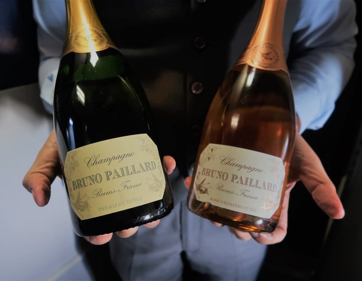 Malaysia Airlines Business Class KUL to ADE pic champagne rose