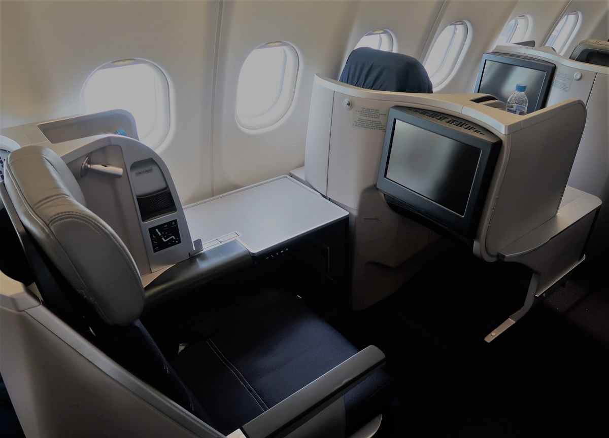 Malaysia Airlines Business Class KUL to ADE pic seat 3A