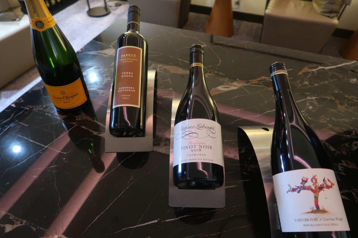 Singapore Airlines SilverKris Lounge Sydney wines and champagne