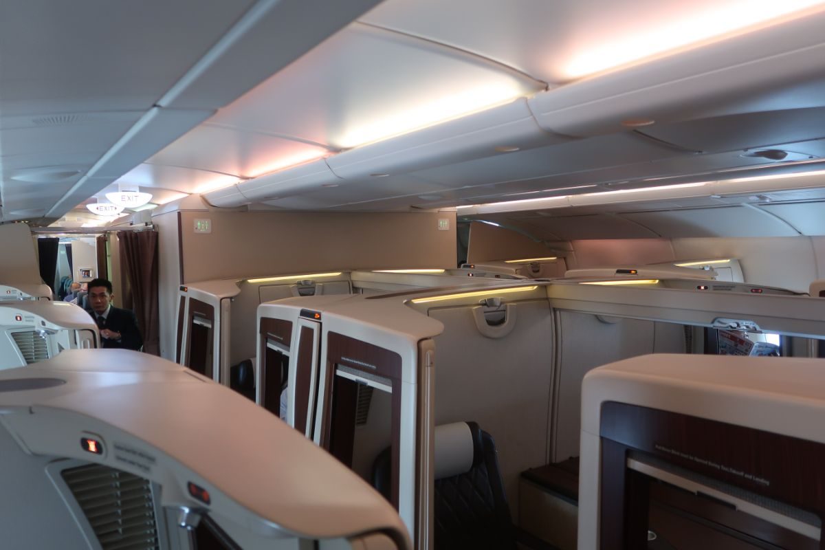 Singapore Airlines old A380 First Class Suite cabin view