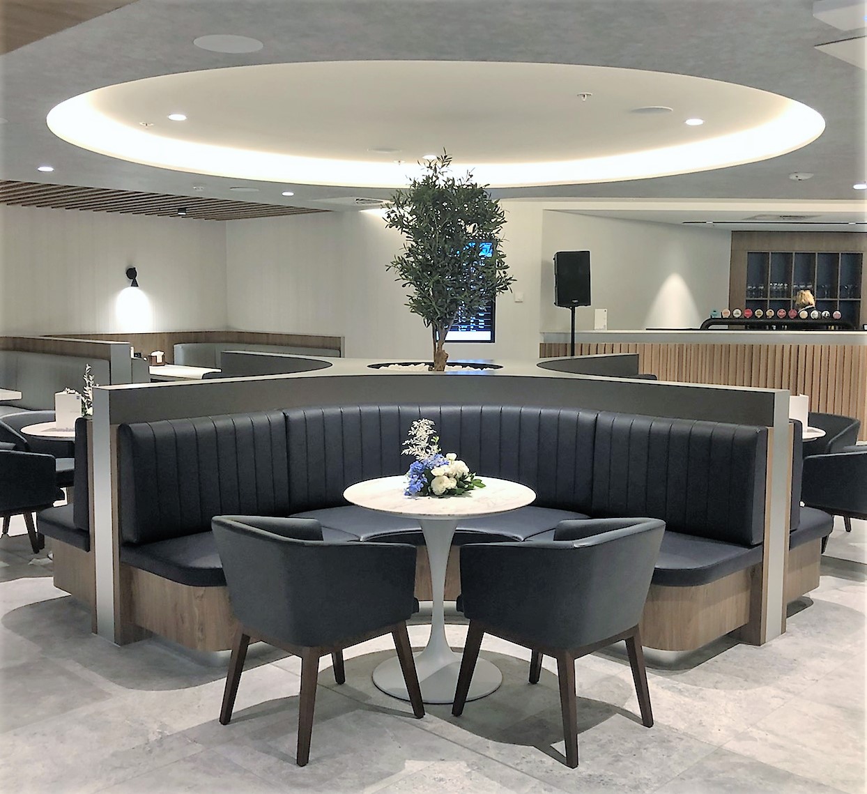 American Express Lounge, Sydney Airport: Dining area