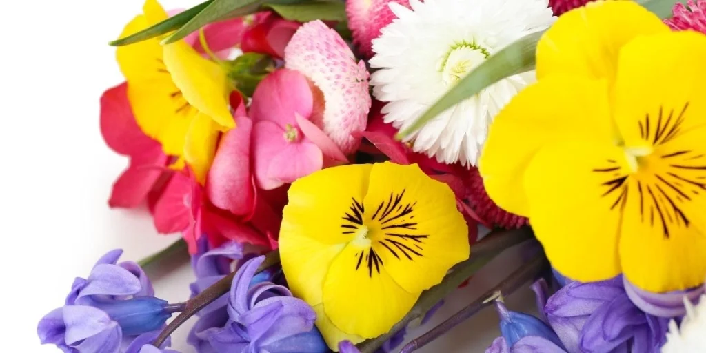 best gifts for mums fresh flowers image