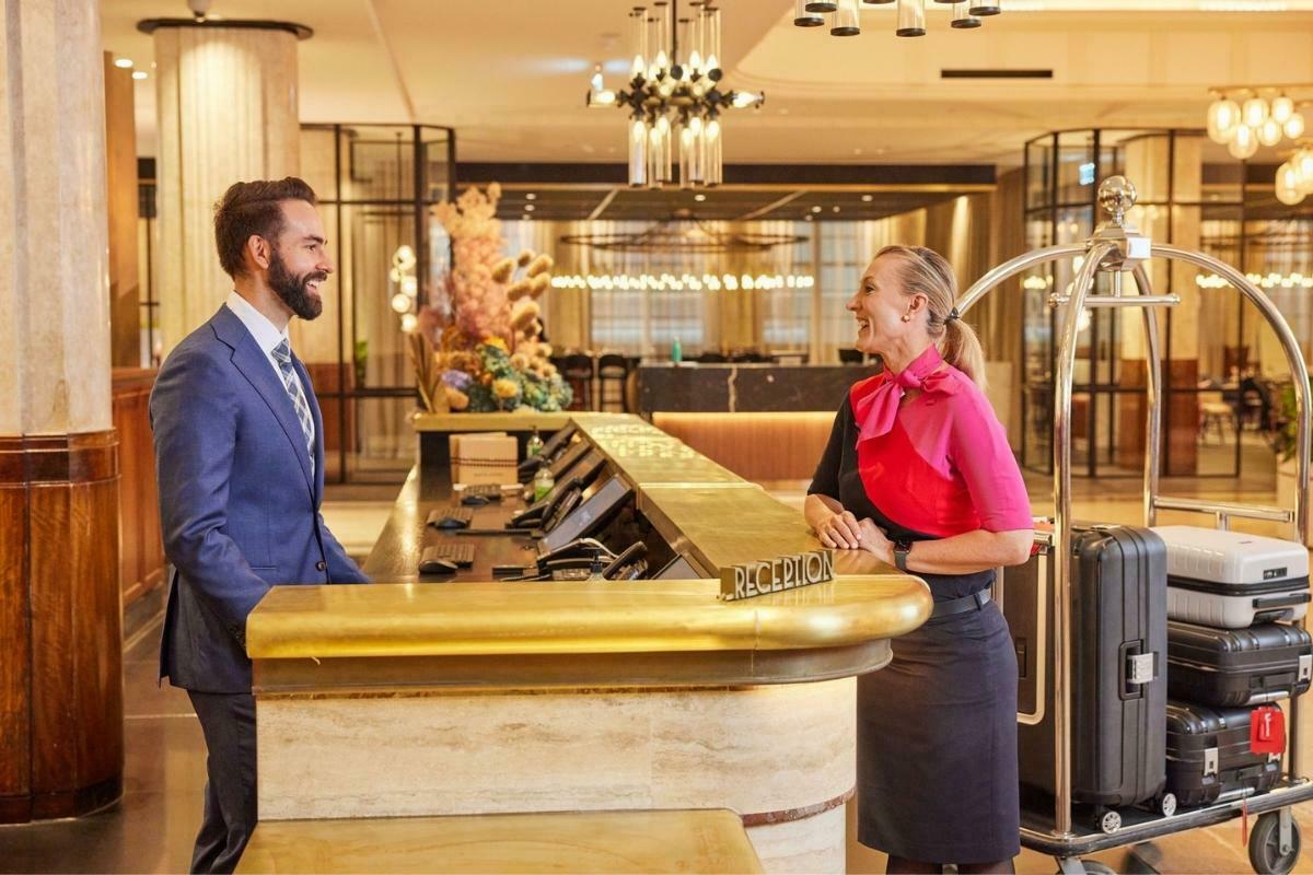 qantas hotels increase points