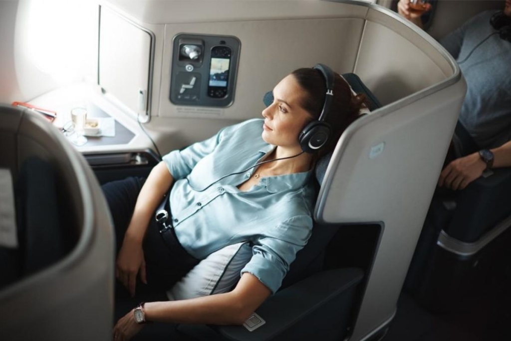 Relax in business class with Cathay Pacific