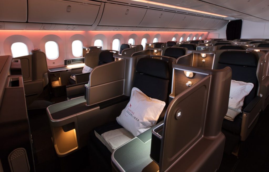 Qantas-aircraft-787-dreamliner-first-class-cabin-seat Qantas 787 Dreamliner business class