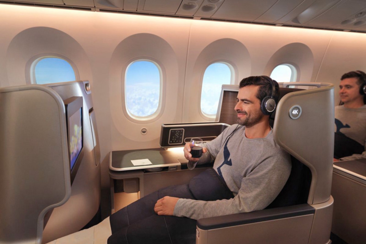 qantas business class male passenger