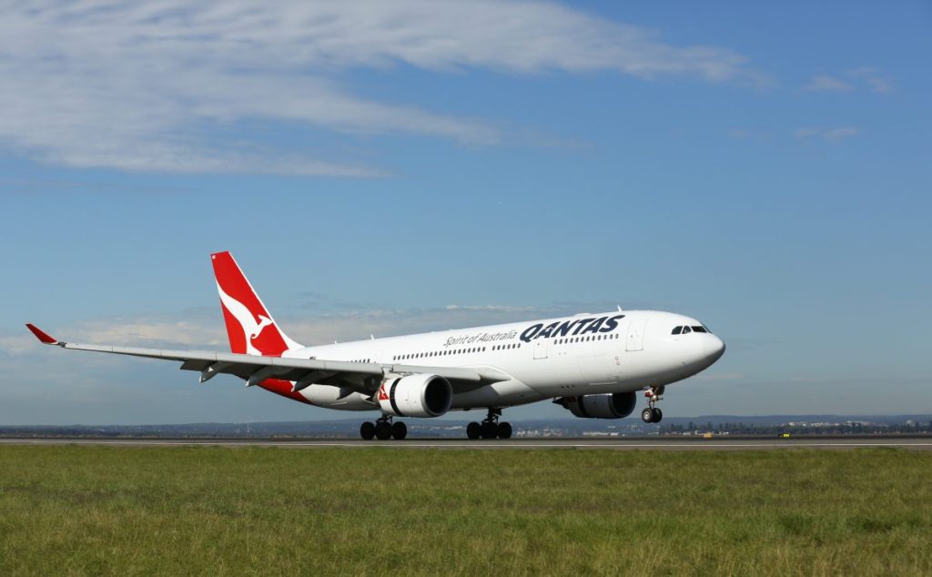 Qantas airbus a330